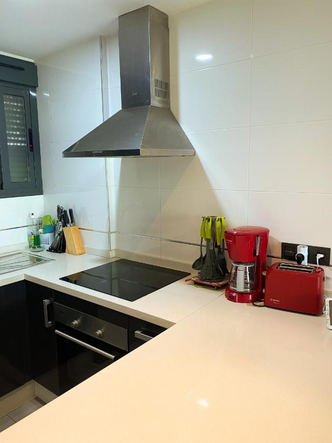 Oasis Beach Apartments Alicante Bagian luar foto